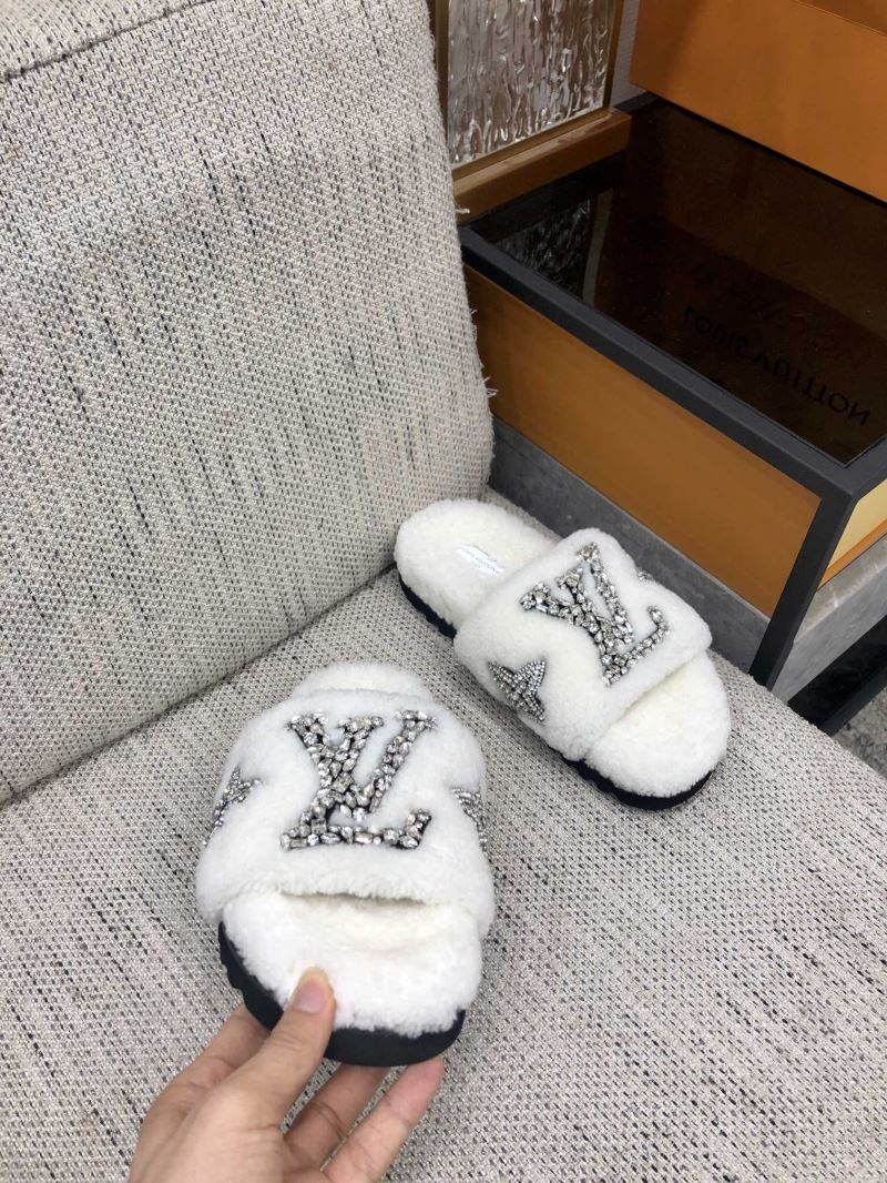 Louis Vuitton Slippers